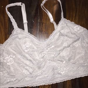 Cacique bralette size 22/24